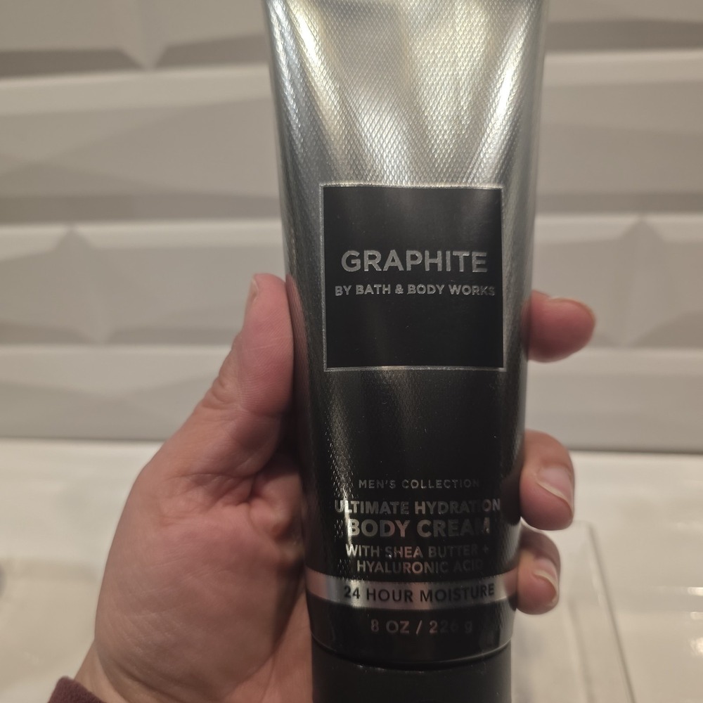 Bath & Body Work Men's-Graphite 3 Pc set 3-1 Hair Face & Body, Body Cream & Soap - Picture 5 of 8